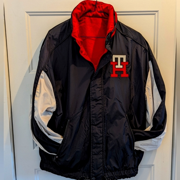 Tommy Hilfiger Men's Medium reversible, water resistant windbreaker (NWT) - Picture 4 of 16